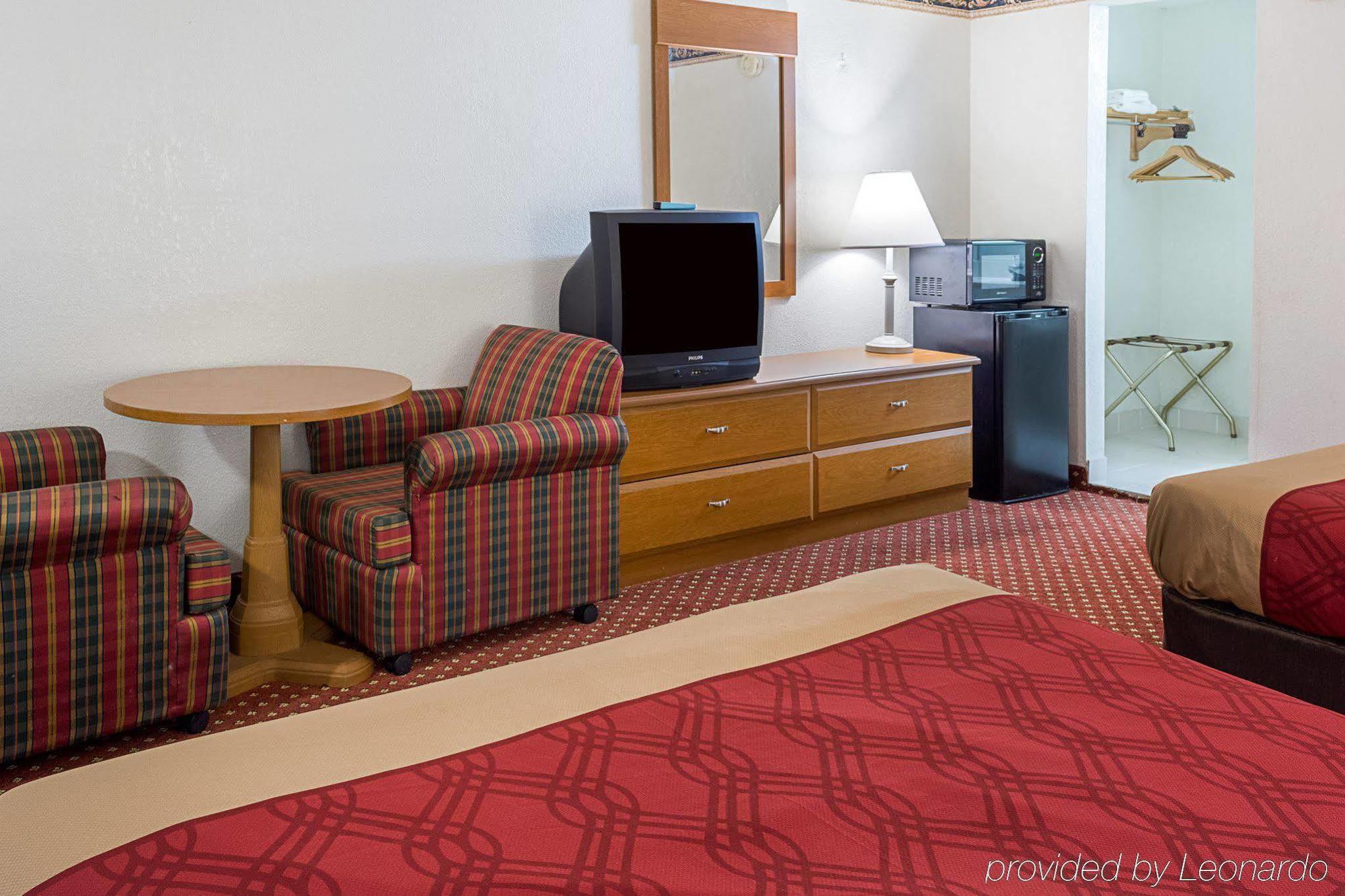 Gateway Inn Templeton Екстер'єр фото