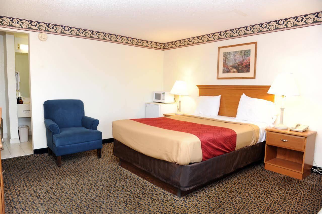 Gateway Inn Templeton Екстер'єр фото