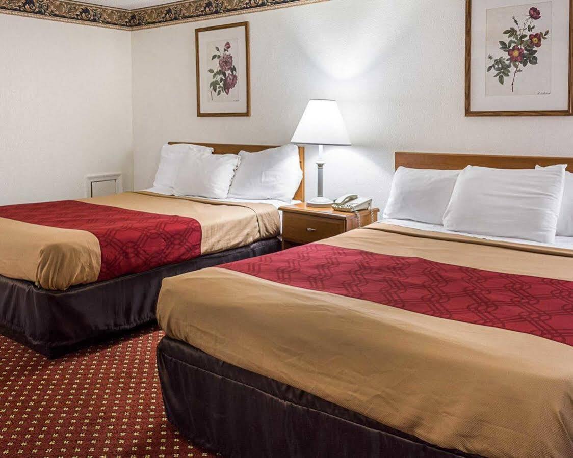 Gateway Inn Templeton Екстер'єр фото