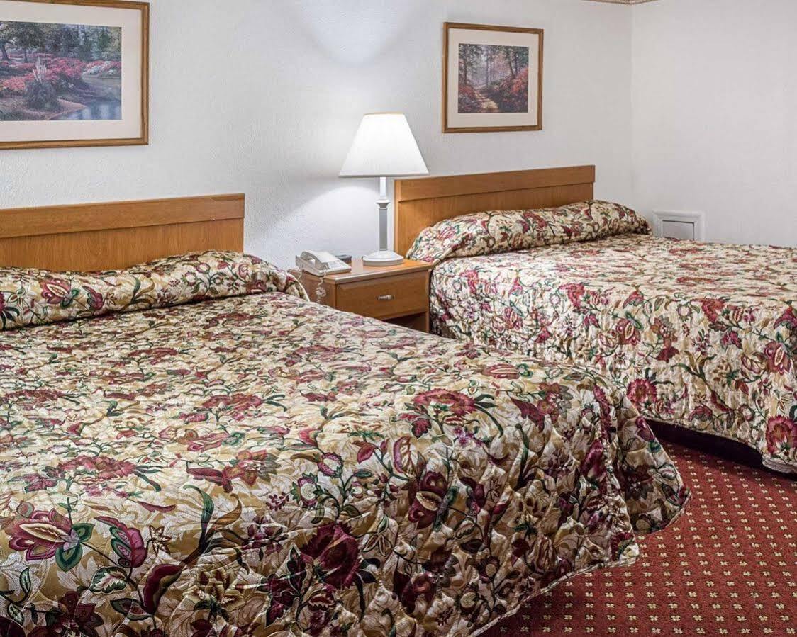 Gateway Inn Templeton Екстер'єр фото